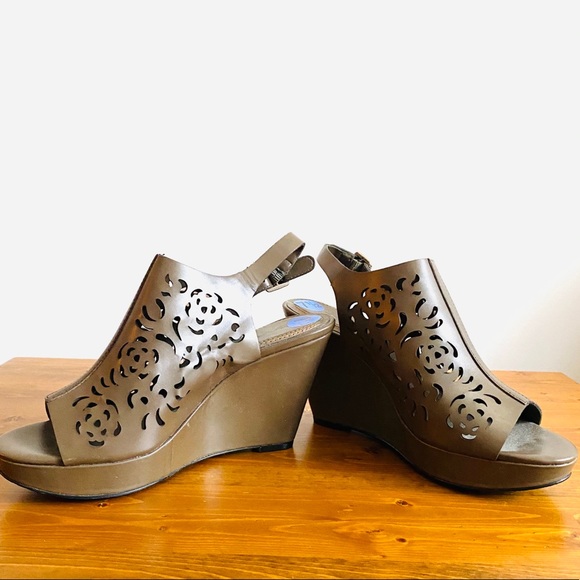 Tahiti wedge sandals - NEW! - Picture 1 of 6